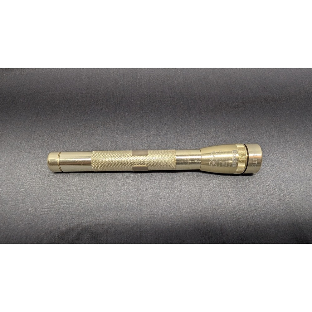 Maglite Mini Maglite 1988 Olympic Kodak Gold Flashlight AAA Vintage Collector